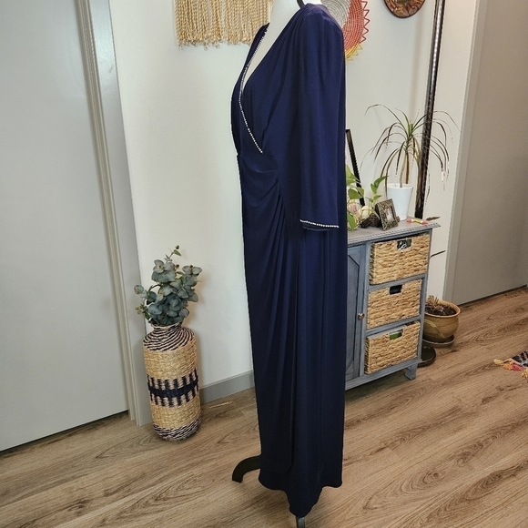 Alex Evenings Woman Navy Surplice long Maxi gown dress Size 14W stretch - Picture 5 of 6